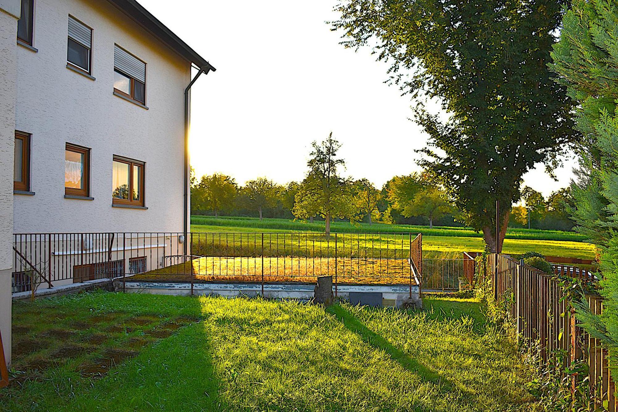 Charmanter Rueckzugsort Mit Grosser Terrasse In Idyllischer Umgebung เบิบลิงเงน ภายนอก รูปภาพ